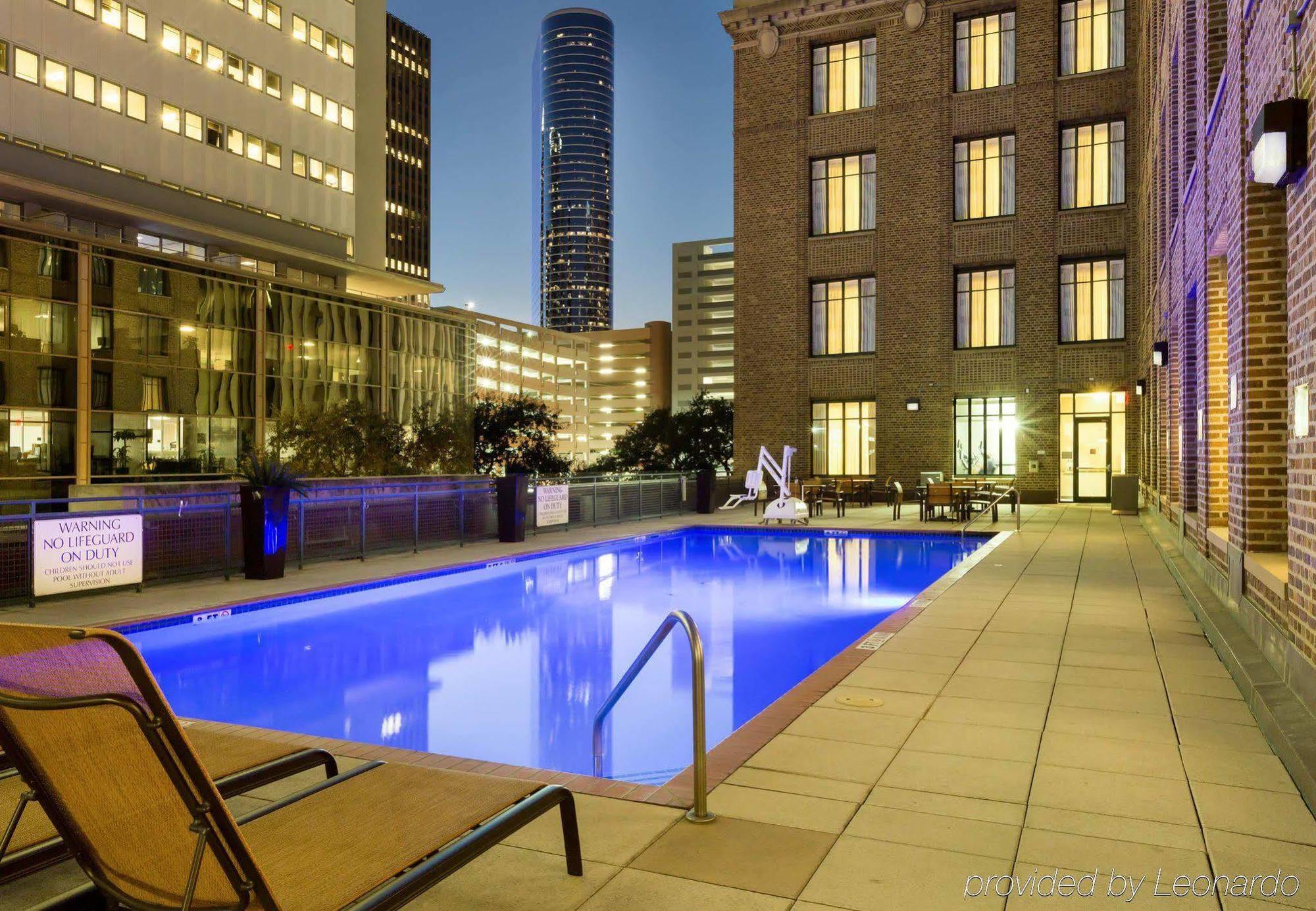 Courtyard Houston Downtown Convention Center Hotell Exteriör bild